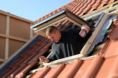 Pose de fenêtres de toit Velux à Brullioles
